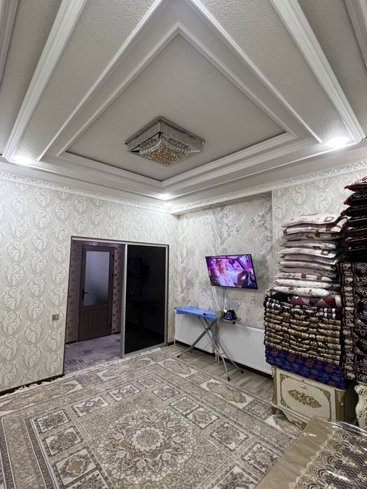 Uoy sotiladi 2x 2-etaj Qoraqamish 2/1 Alo toyhona yonda.