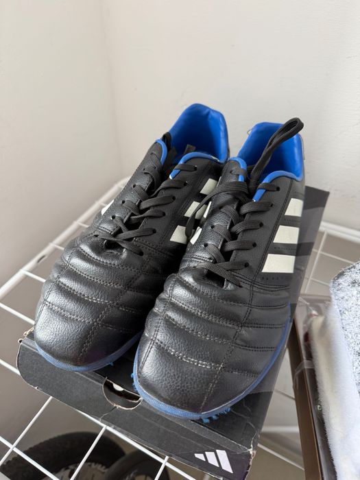 Спортивная обувь