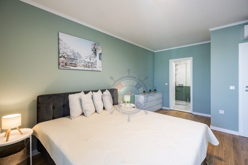 Дава се под наем Тристаен апартамент в Варна, Чайка - 160 кв.м за 2000 € - Снимка #3