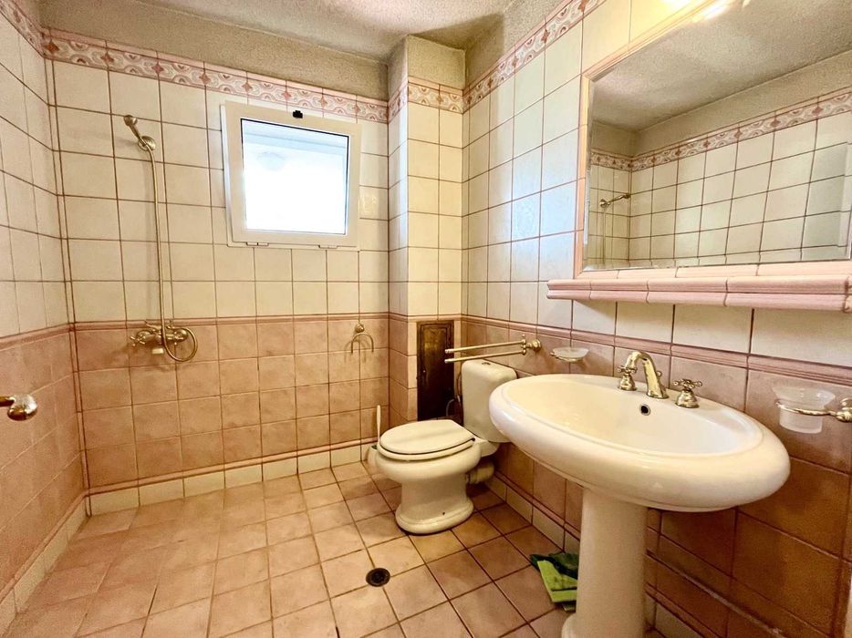 Дава се под наем Тристаен апартамент в София, Бояна - 125 кв.м за 494.7 € - Снимка #6