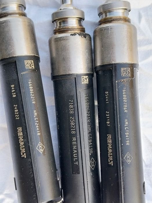 Vând injectoare pt dacia,Renault  motor 1,2 benzina euro6