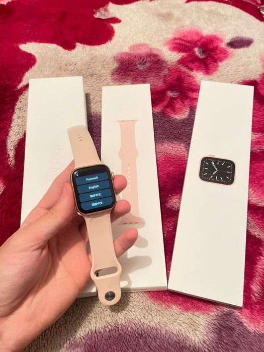Продам срочно Apple Watch 6 44mm
