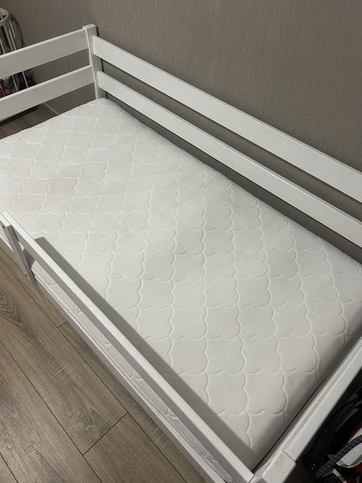 Продам детскую кровать