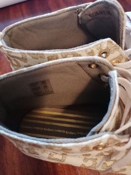 Дамски боти от плат KicKers