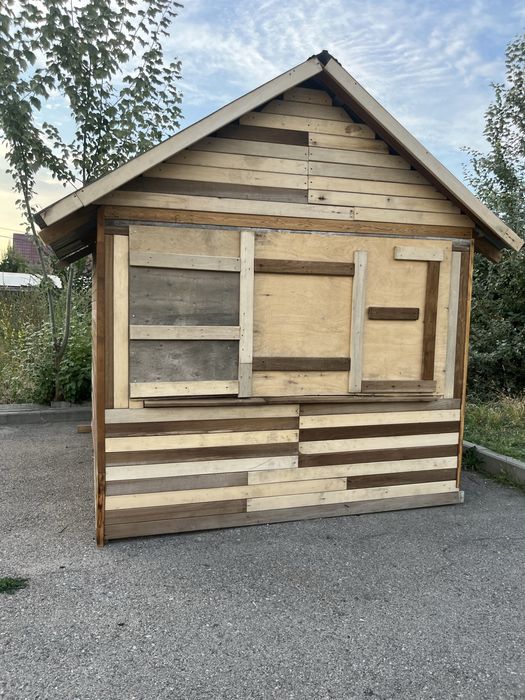 Срочно Продам 3 домика дереаянные