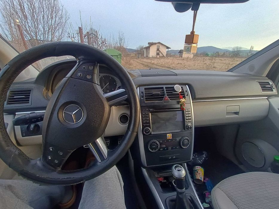 Mercedes B180 motorina, masina functionala (pentru piese)