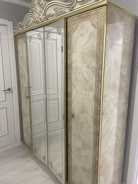 Спальный гарнитур б/у