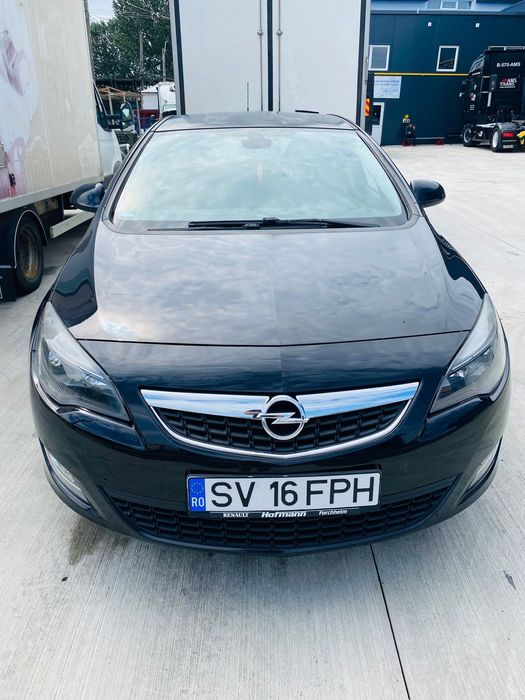 Opel Astra J 1.4 benzina motor clasic