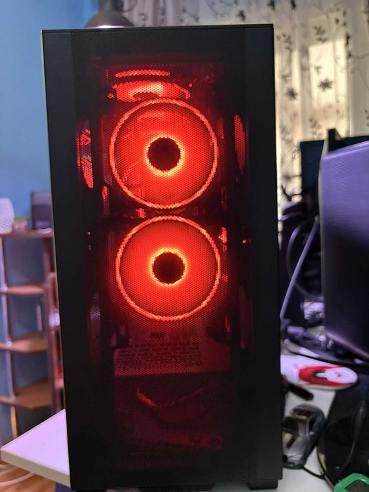 PC GAMING-Ryzen 7 5700X 32GB RAM 3200mhz RX7700XT 12GB