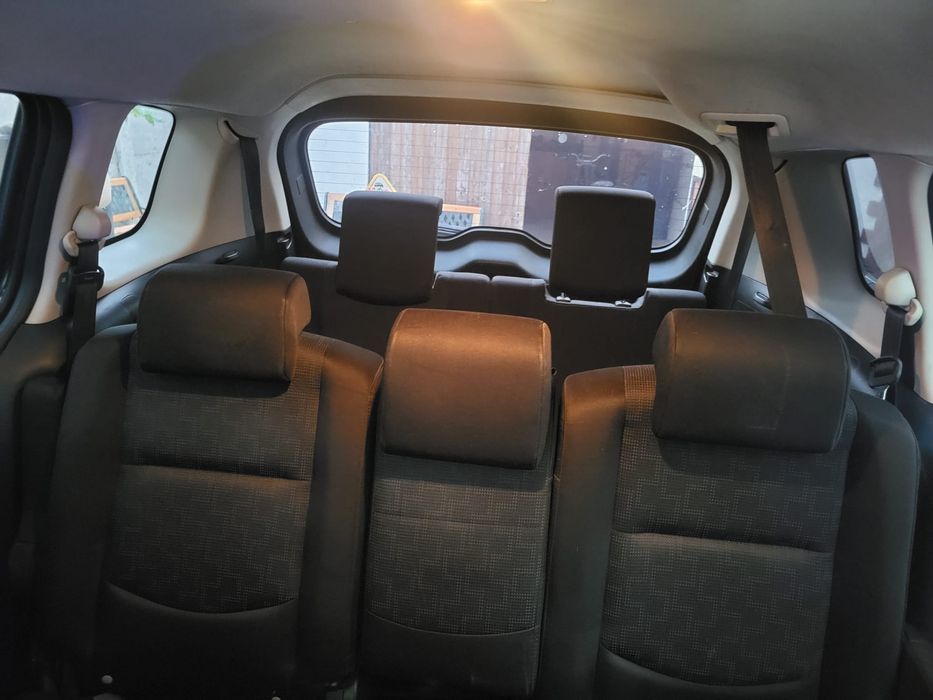 Mazda 5 -7 locuri