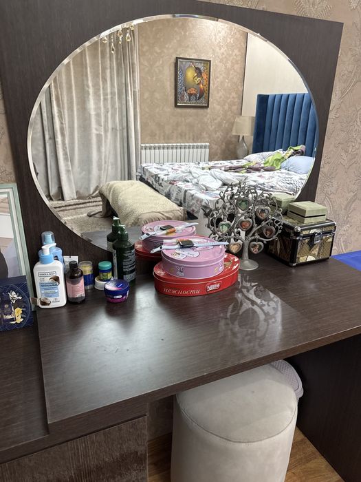 Продам прикроватные тумбочки