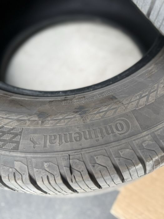 Всесезонни гуми Continental 235/65/16