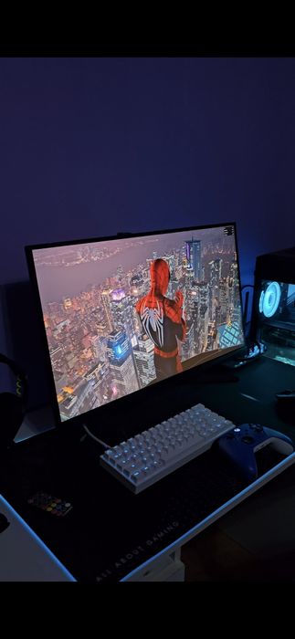 Vand schimb cu laptop PC Gaming RX 9070XT