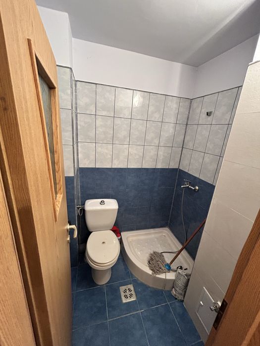 Apartament 4 camere+2 bai +garaj, etaj 6 lângă hotel City.