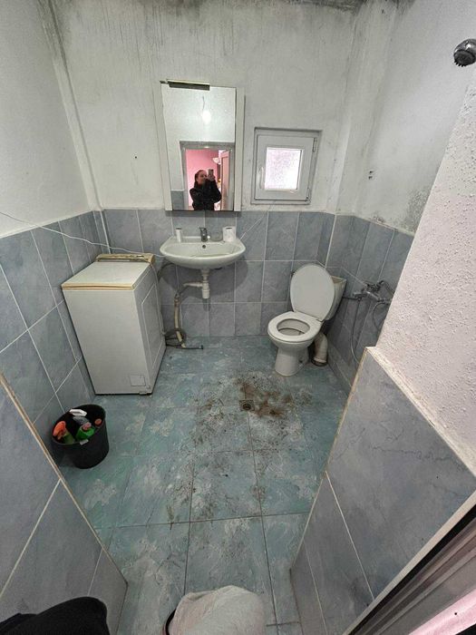 ПРОДАВА имот в с. Бресте, общ. Червен Бряг – ДВЕ КЪЩИ, два двора