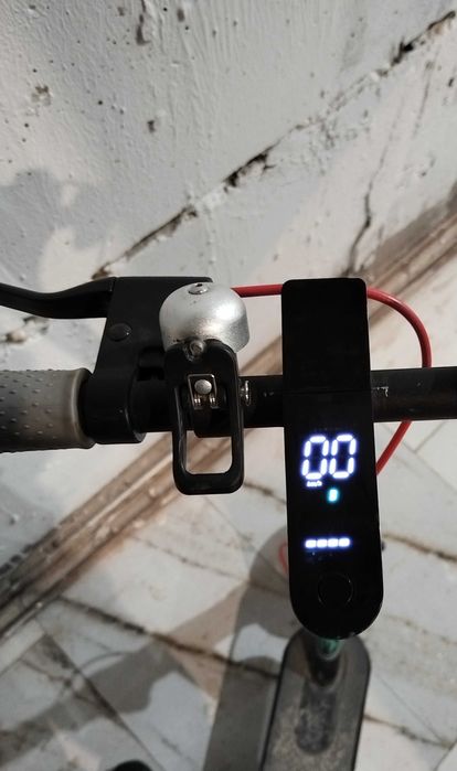 Xiaomi электрасамакат