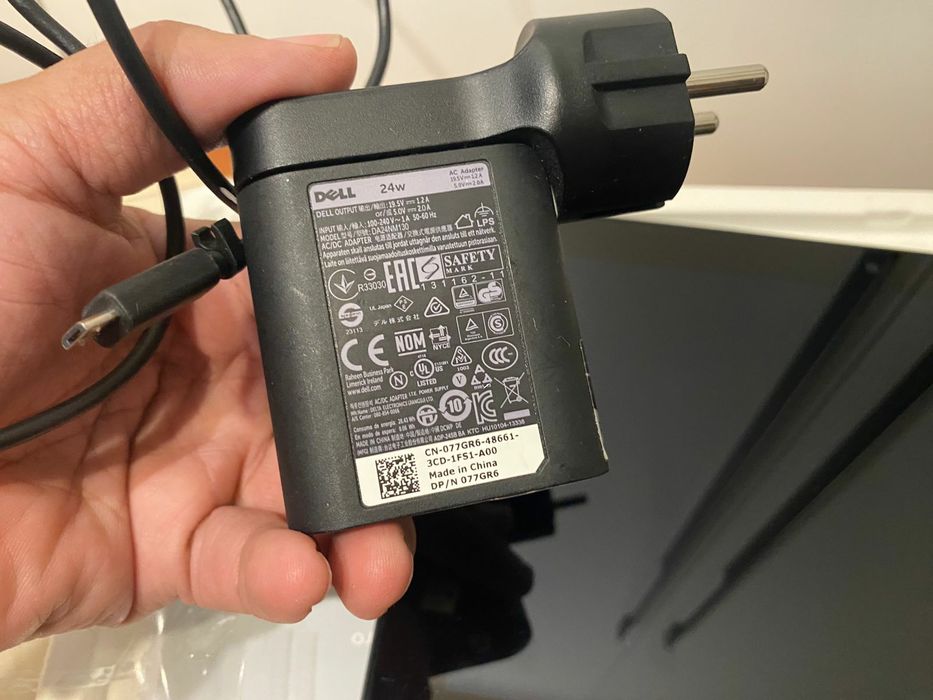 Dell 4-хъядерный процессор/IPS экран