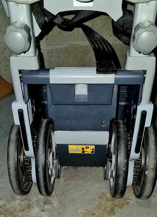 Elevator,pasitor cu roti pentru disabili, batrani urca si coboara scarile 4750 lei