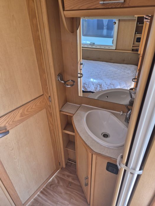 Rulota Elddis Odyssey 484 4/5 locuri 2008