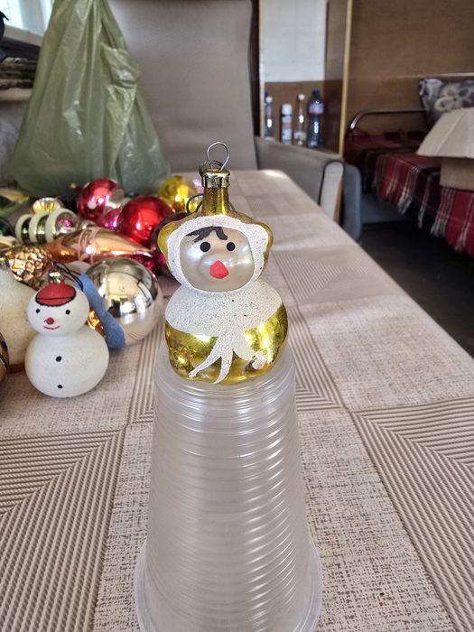 Ретро стъклени играчки за елха