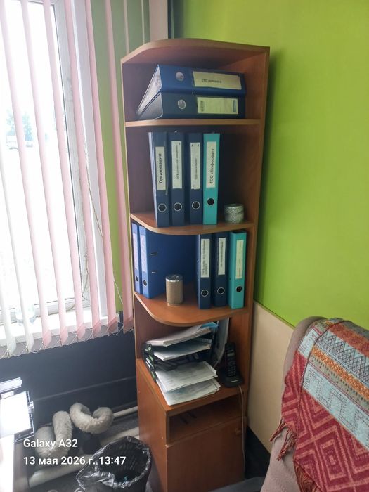 Продам офисную мебель б/у