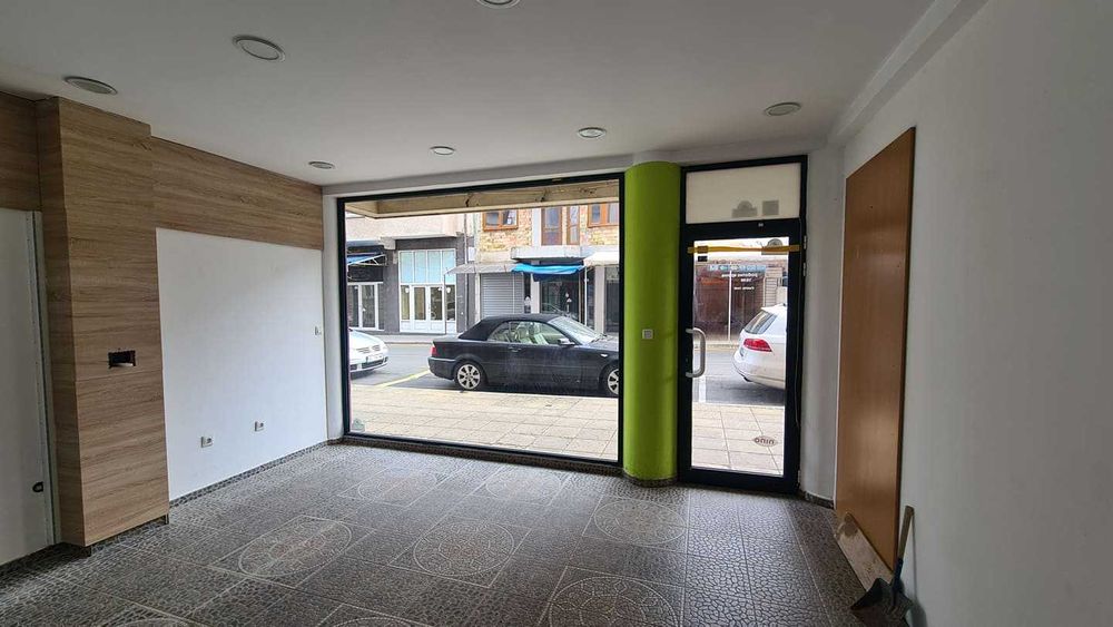 Дава се под наем Магазин в Поморие - 30 кв.м за 3989.73 € - Снимка #4