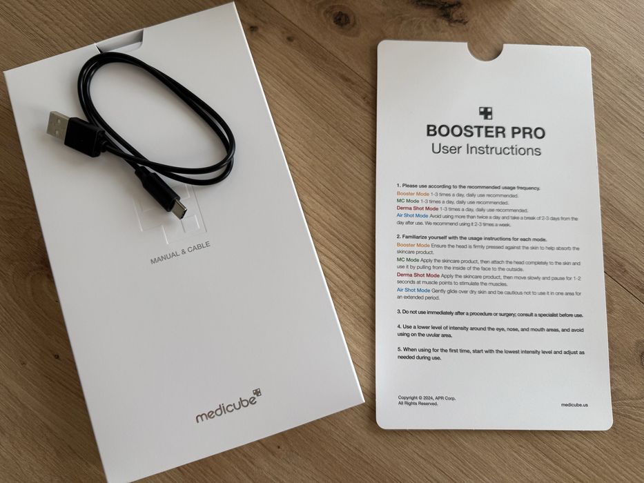 MediCube AGE-R Booster PRO Устройство за грижа за кожата