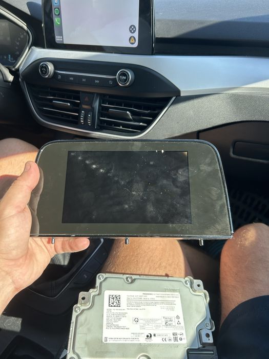 Display 6,5” + apim SYNC 3 de pe Focus 4