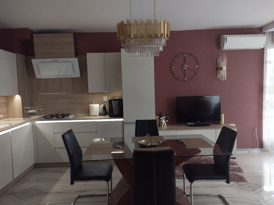 Дава се под наем Двустаен апартамент в Варна, Бриз - 85 кв.м за 612 € - Снимка #2