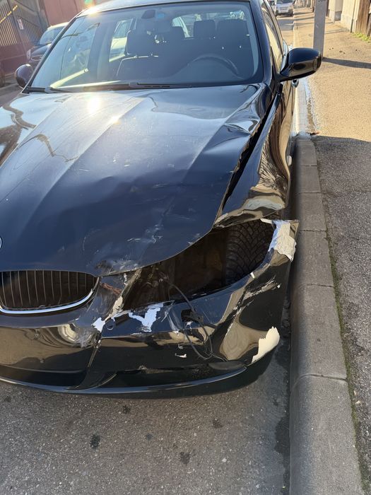 Bmw automat 320d e91 facelift avariat lovit porneste se deplaseaza