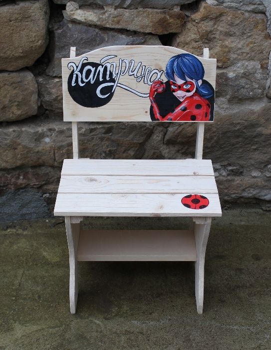 Детско рисувано дървено столче