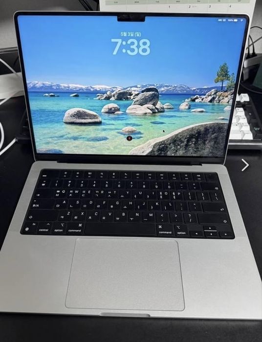 Macbook pro m3 pro 18GB