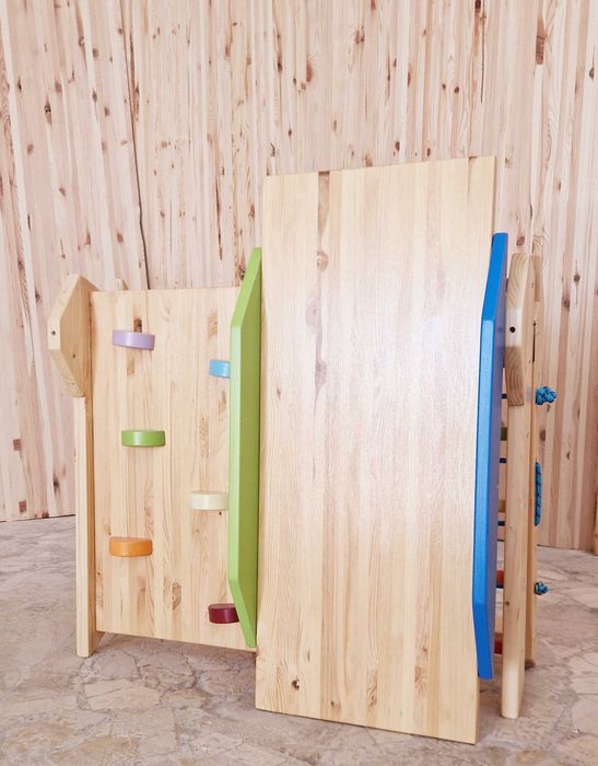 Loc de joaca - Mini Catarator cu 4 trasee si tobogan