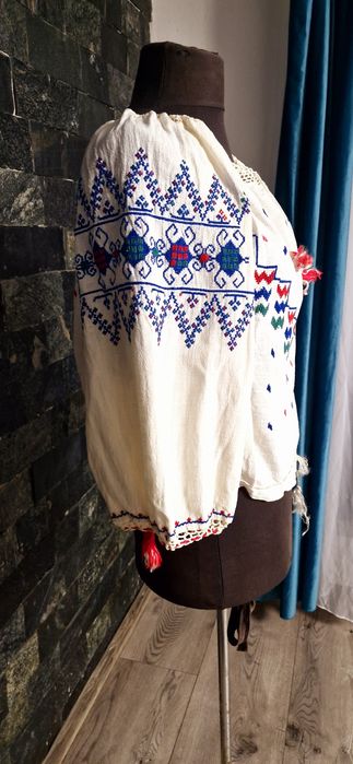 Ie de vânzare  mânecă trei sferturi