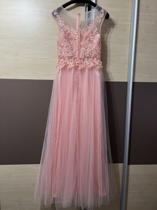 Rochie noua de vanzare