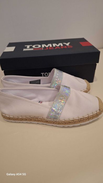 Еспадрили от колекция Tommy Hilfiger. Размер 36.