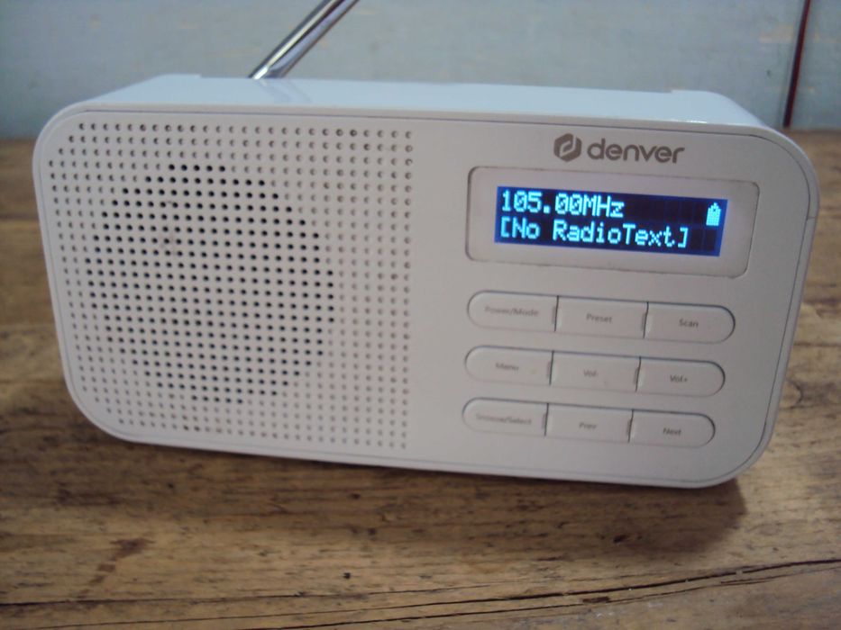 radio digital DAB si FM