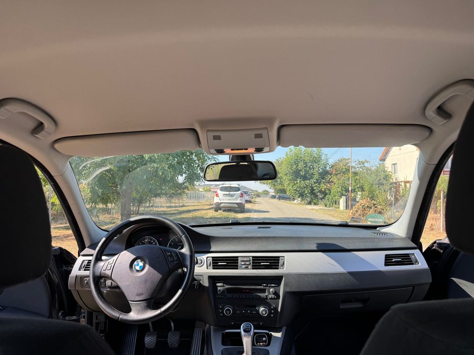 Vând BMW E90 320i N43 2008