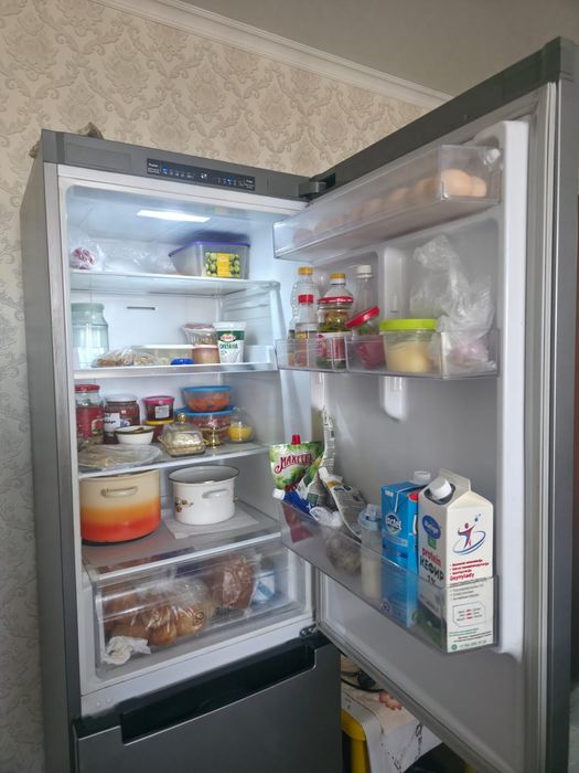 Продается холодильник Самсунг