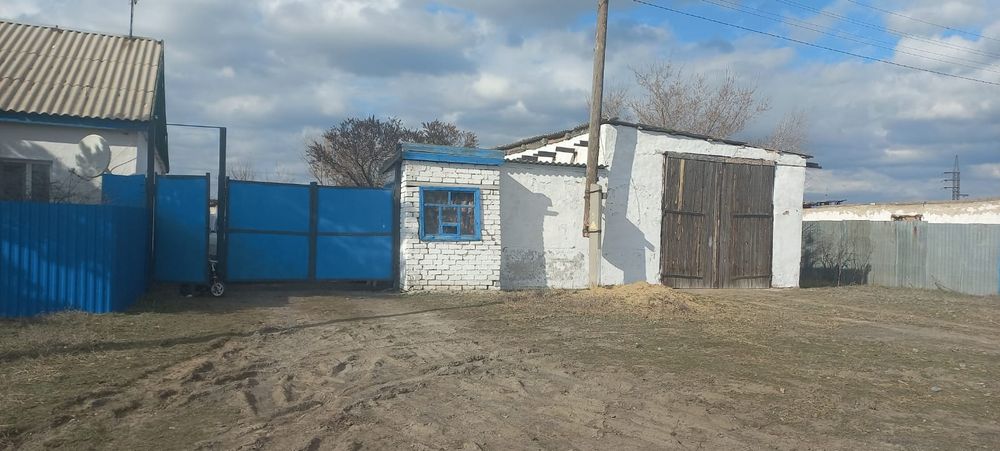 Продам 4 комнатный село Шакат
