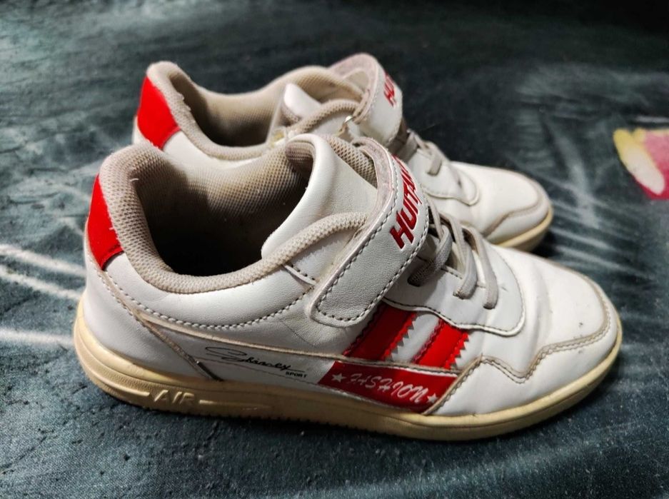 Продам кроссовки размер 35