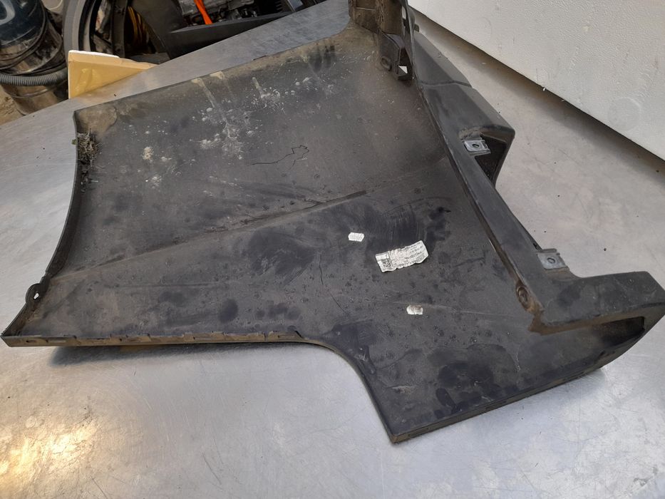 Броня задна лява  рено  трафик виваро  ляв