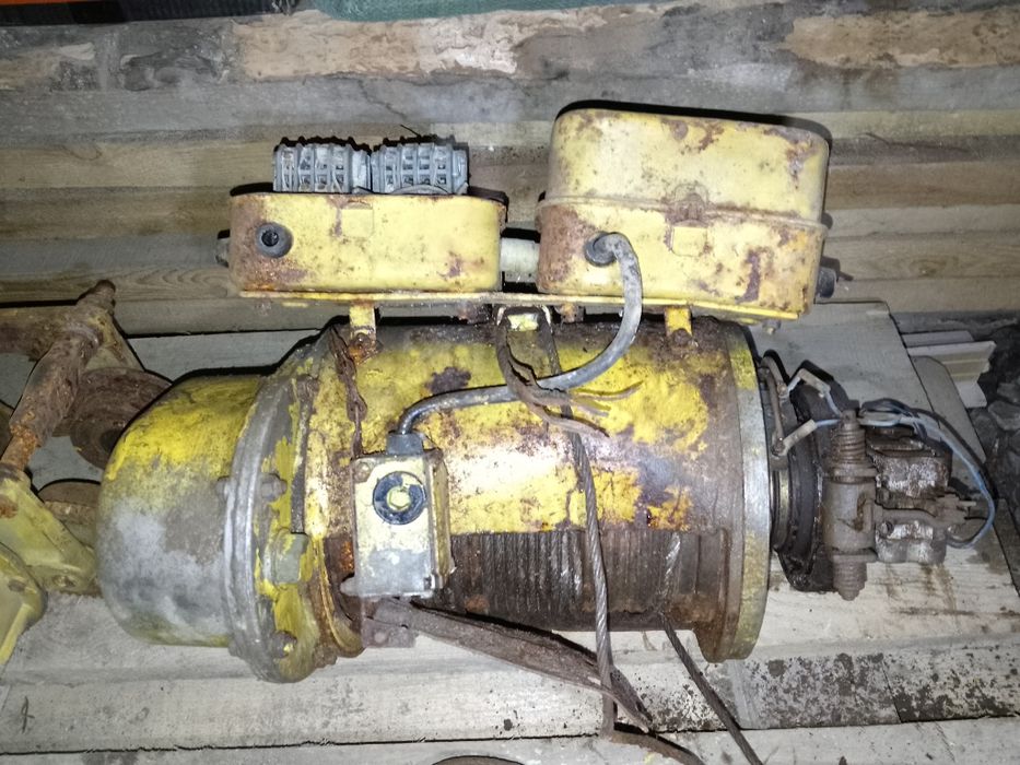 Тэльфер. Кран балка советского производства