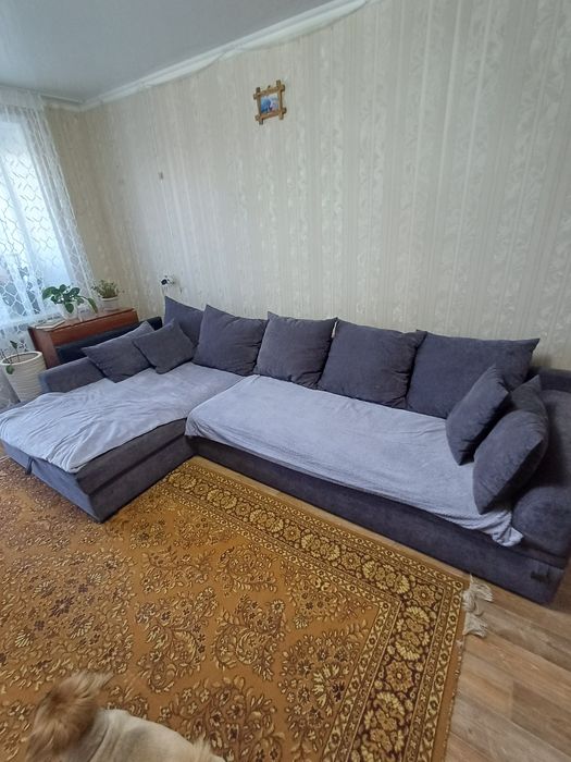 Продам диван в хорошем состоянии.