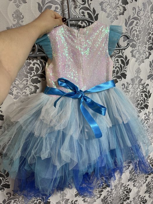 Продам пышное платье на девочку