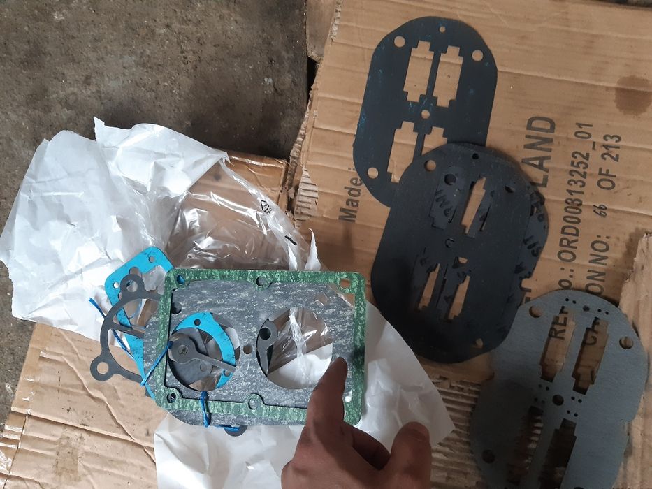 Set garnituri compresor ECR350,cap pompant,segmenti,lamele ,motor 4kw
