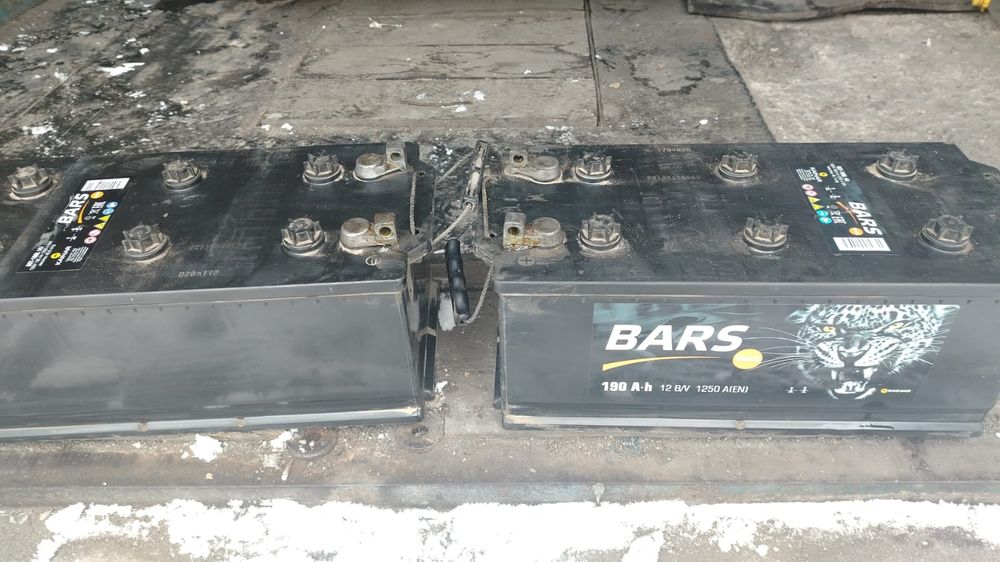 два аккумулятора 190 a/h Барс