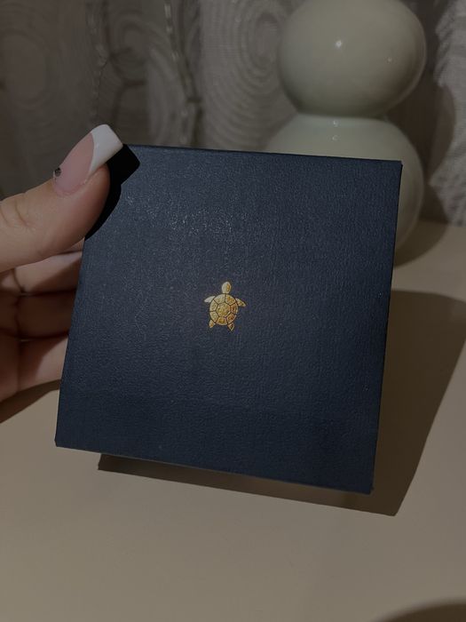 Чисто нови обеци