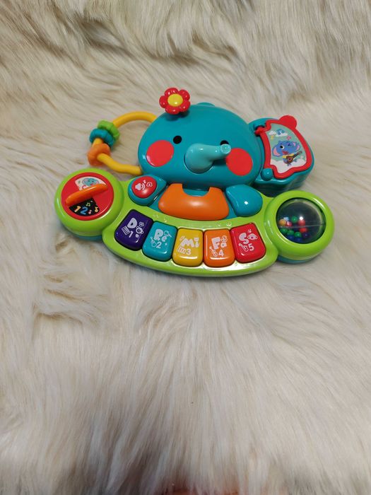 Jucarie interactiva Elefantelul cu pian Hola