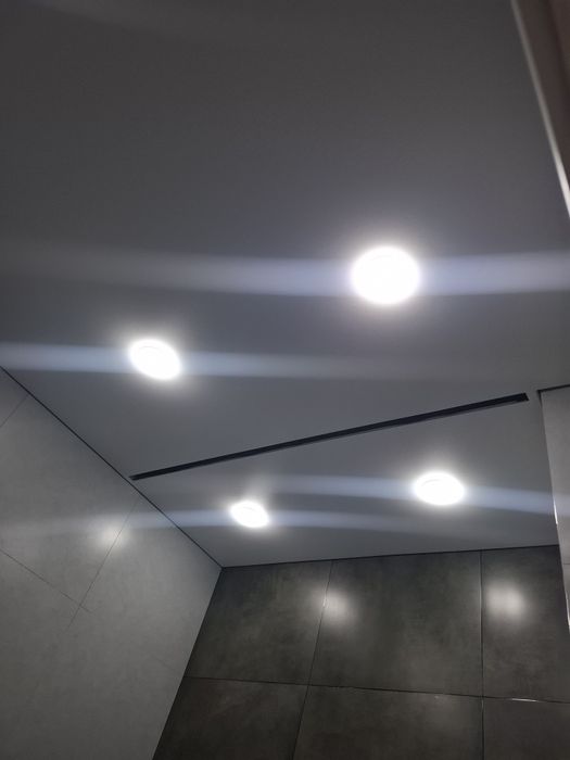 Натяжные потолки.